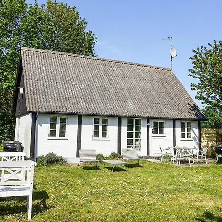 Amazing In Aakirkeby With Wifi * Åkirkeby