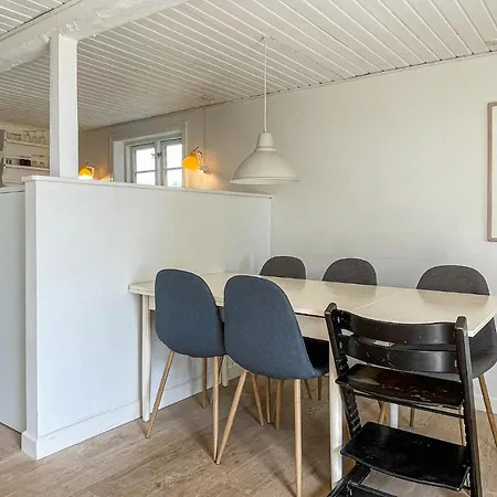 Gorgeous In Aakirkeby With Wifi Holiday home